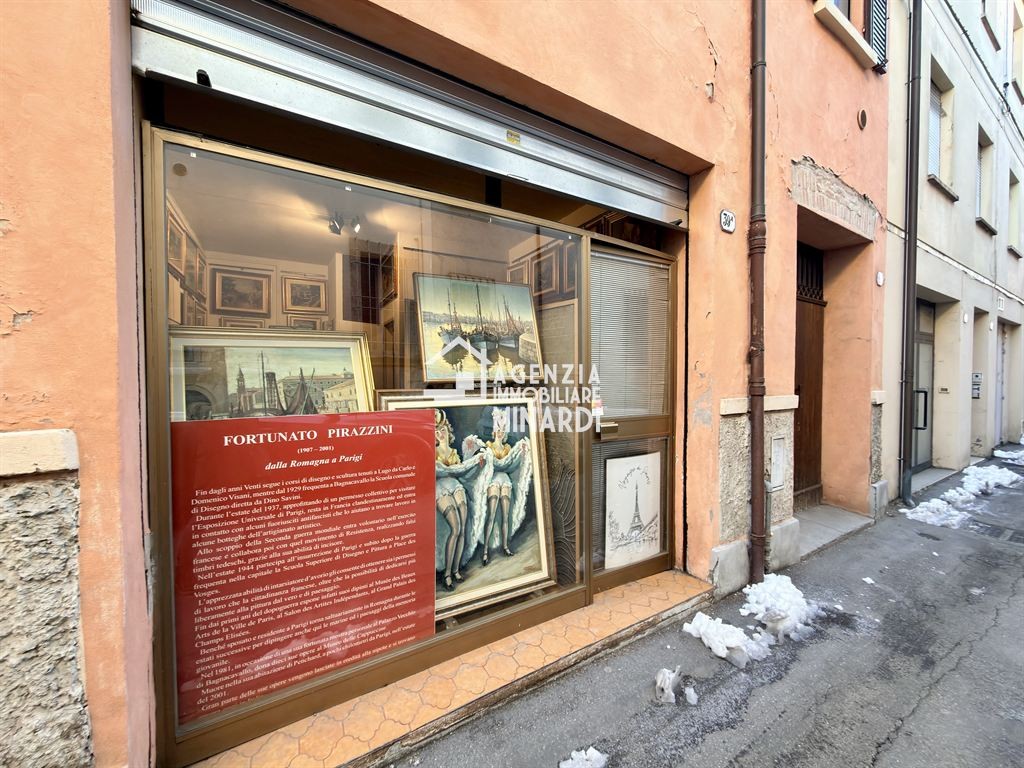 BAGNACAVALLO – CENTRO STORICO | IMMOBILE SEMINDIPENDENTE CON CORTE PRIVATA